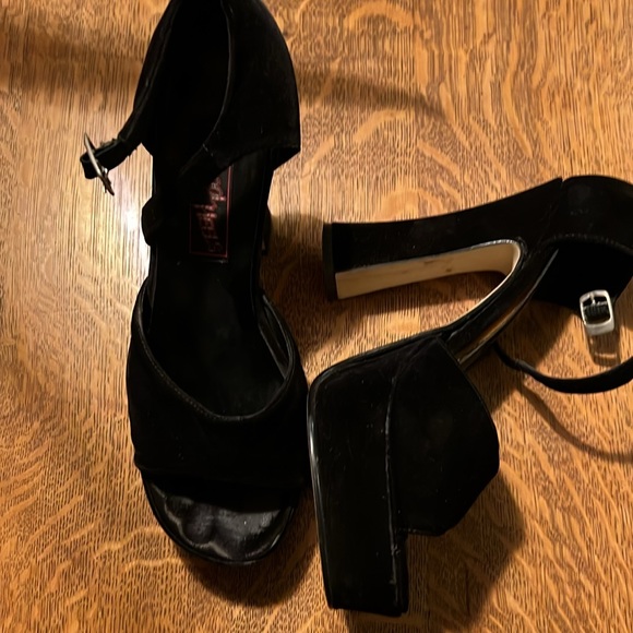 90s Black Velvet Platform Heels - Strappy Disco Stilettos  1990s, Cool Heel, size 8. Stacked platform. Velvet black